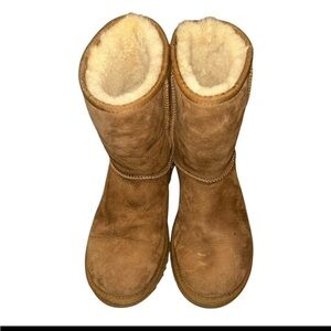 UGG Tan Shearling Boots Size 6.5